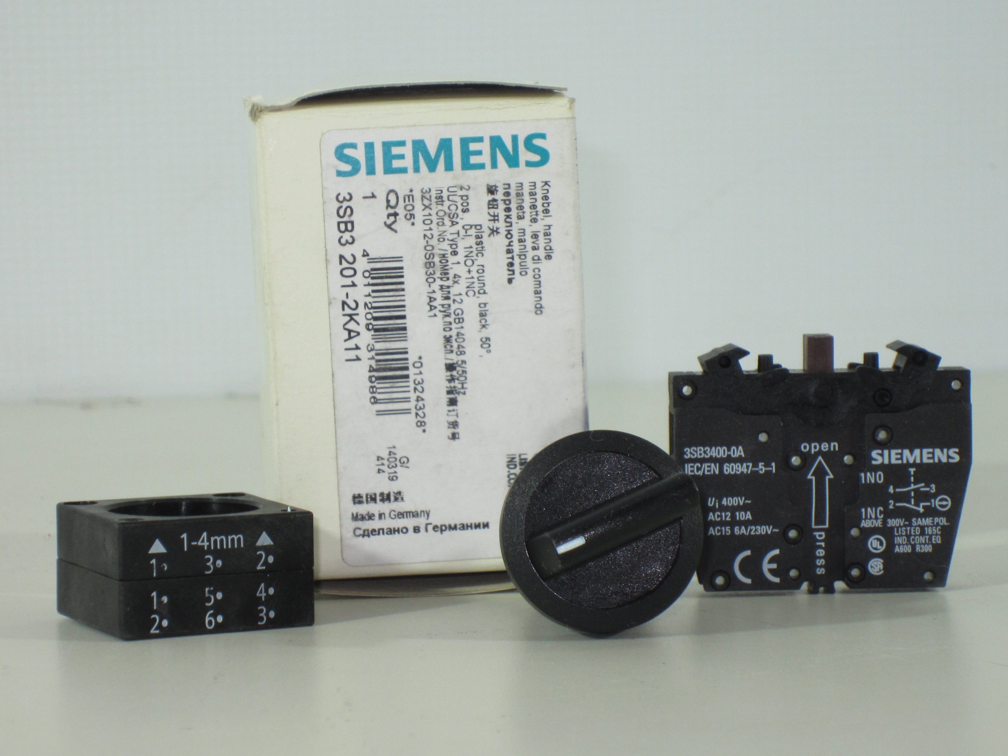 LOTE DE MATERIALES ELECTRICOS Y ELECTRONICOS VARIADOS